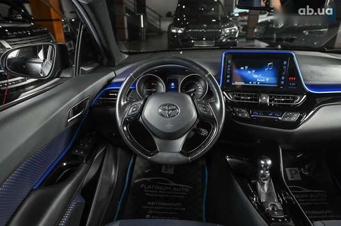 Toyota C-HR 2018 - фото 24