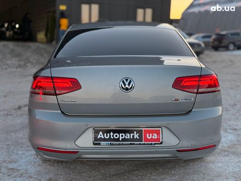 Volkswagen Passat 2016 серый - фото 9