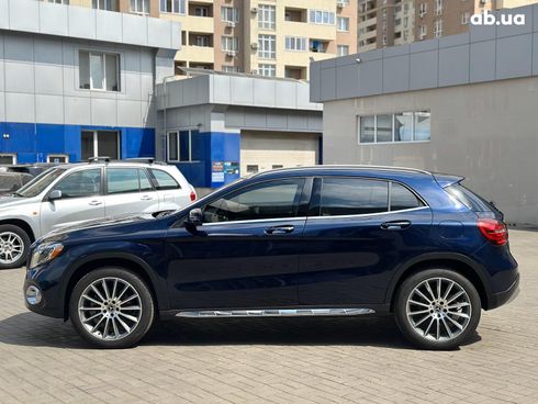 Mercedes-Benz GLA-Класс 2019 синий - фото 9