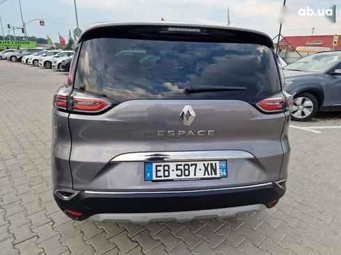 Renault Espace 2016 - фото 10