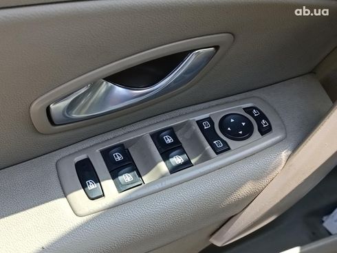 Renault Megane 2010 белый - фото 10