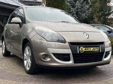 Продаж вживаних Renault Scenic 2010 року у Львові - купити на Автобазарі