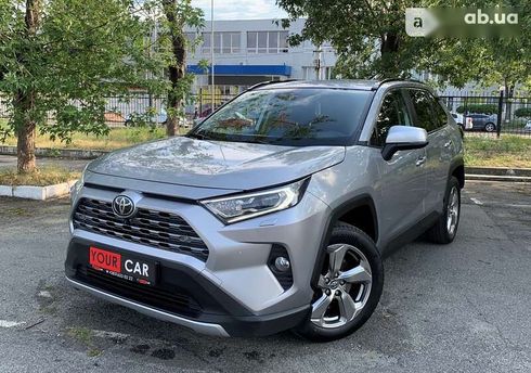 Toyota RAV4 2019 - фото 13