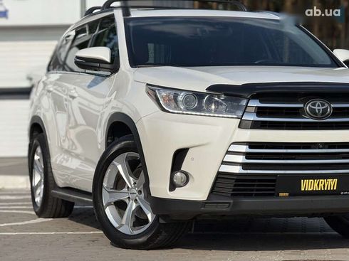 Toyota Highlander 2017 - фото 9