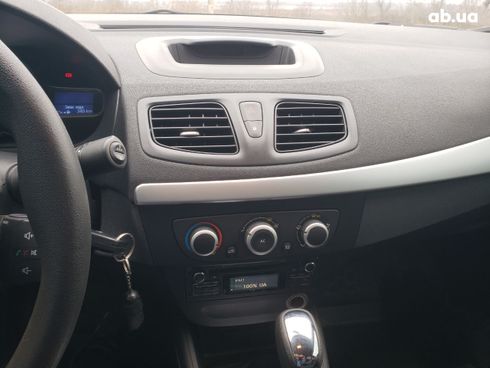 Renault Fluence 2013 коричневый - фото 11