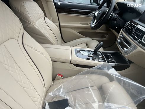 BMW 7 серия 2022 - фото 24