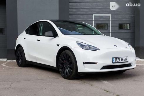 Tesla Model Y 2021 - фото 10