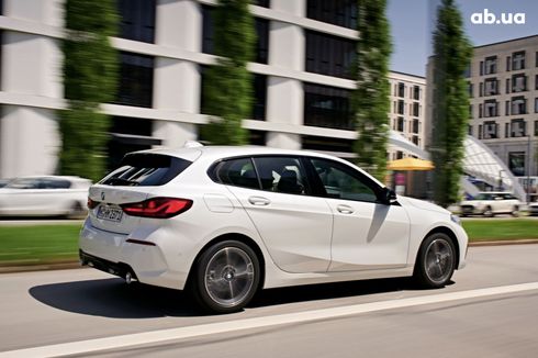 BMW 1 серия 2023 - фото 3