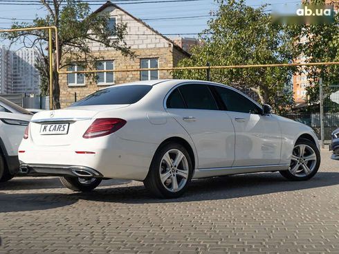Mercedes-Benz E-Класс 2017 - фото 3