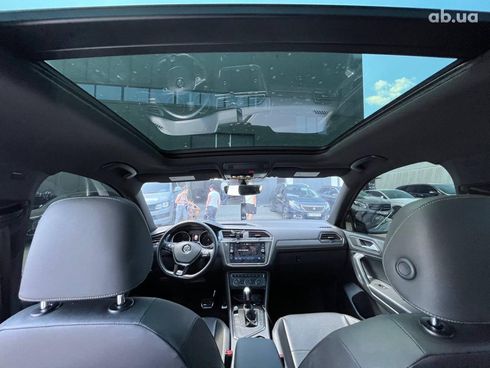 Volkswagen Tiguan 2020 серый - фото 31