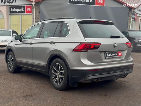 Volkswagen Tiguan 2016 серый - фото 8