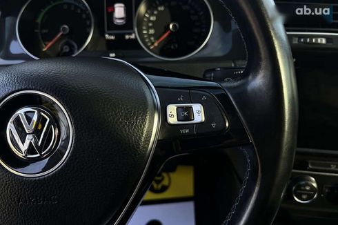 Volkswagen e-Golf 2020 - фото 21