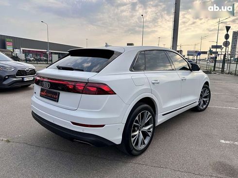 Audi Q8 2023 - фото 11