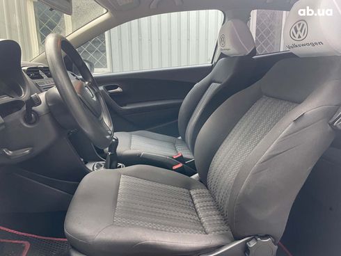 Volkswagen Polo 2015 белый - фото 18
