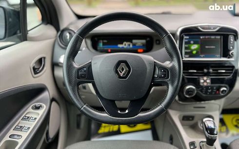 Renault Zoe 2015 - фото 13