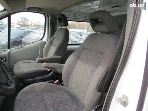 Opel Vivaro 2012 - фото 7