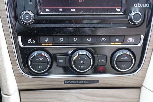 Volkswagen Passat 2017 - фото 19