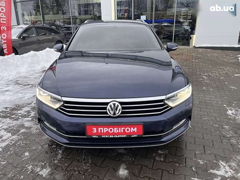 Volkswagen Passat 2017 - фото 2