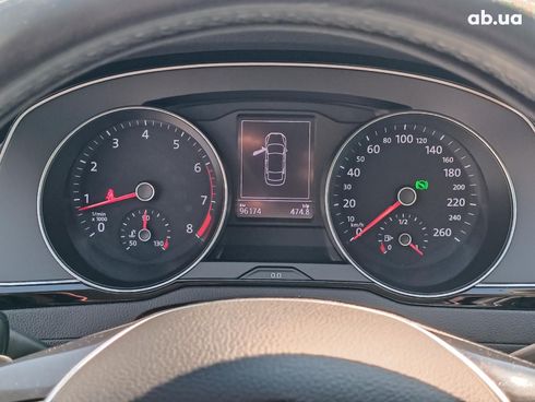 Volkswagen Passat 2015 синий - фото 52