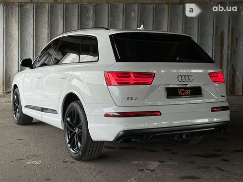 Audi Q7 2018 - фото 10