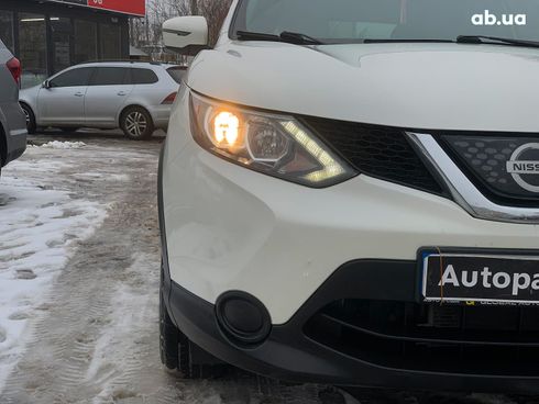 Nissan Rogue 2018 белый - фото 12