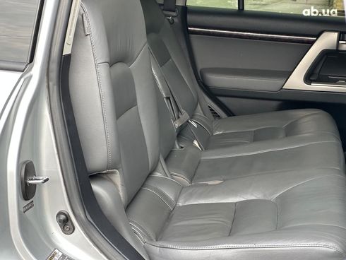 Toyota Land Cruiser 2008 серый - фото 69