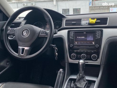 Volkswagen Passat 2012 черный - фото 22