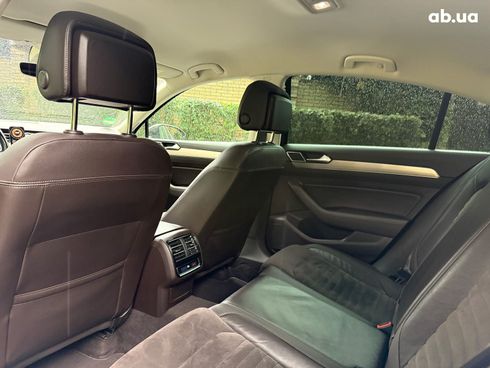 Volkswagen Passat 2015 коричневый - фото 20