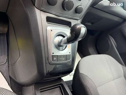 Opel Zafira 2013 - фото 14