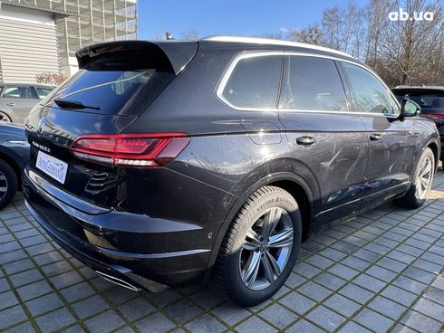 Volkswagen Touareg 2022 - фото 7