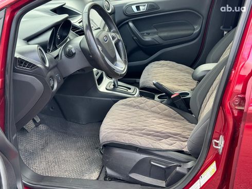 Ford Fiesta 2016 красный - фото 15