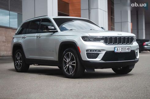 Jeep Grand Cherokee 2022 - фото 3