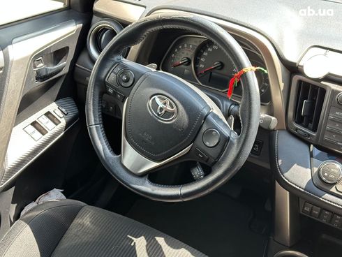 Toyota RAV4 2014 коричневый - фото 15