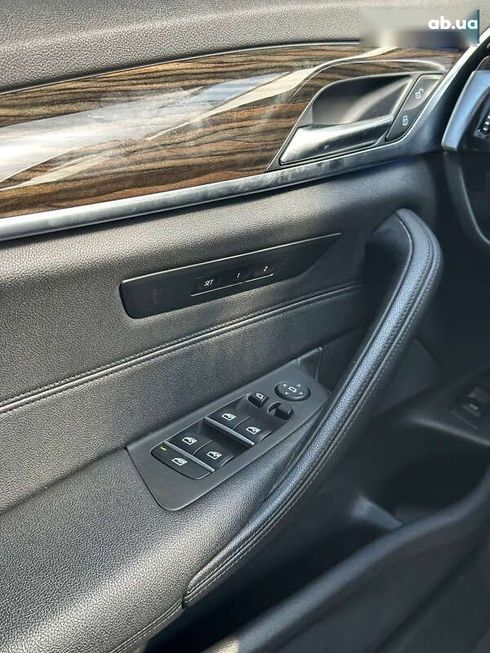BMW 5 серия 2018 - фото 23