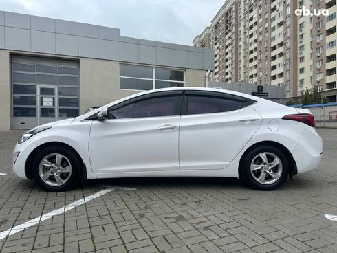 Hyundai Avante 2014 белый - фото 11