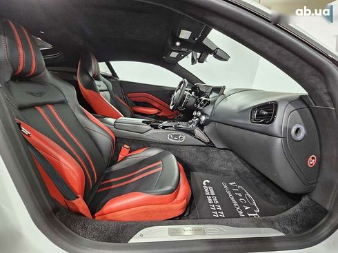 Aston Martin Vantage 2021 - фото 14