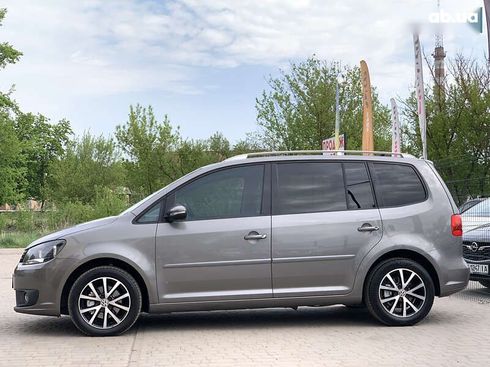 Volkswagen Touran 2011 - фото 12