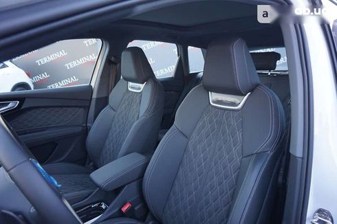 Audi Q4 e-tron 2023 - фото 25