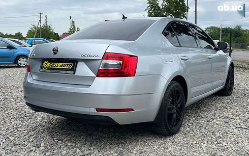 Skoda Octavia 2019 - фото 6