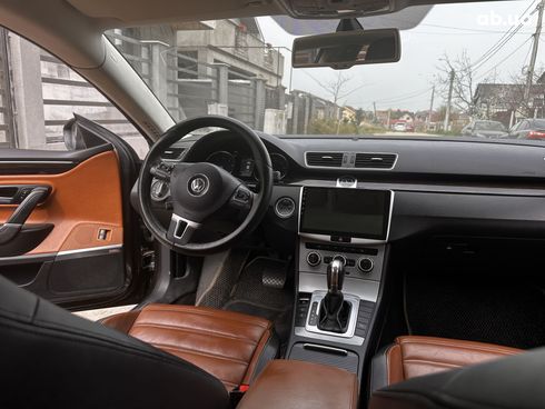 Volkswagen Passat CC 2012 коричневый - фото 4