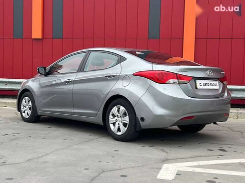 Hyundai Elantra 2011 - фото 5