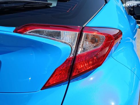 Toyota C-HR 2018 синий - фото 10