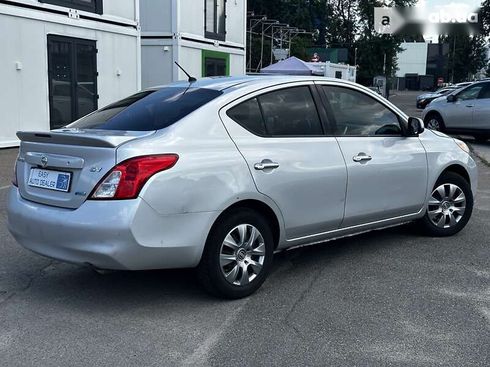 Nissan Versa 2013 - фото 5