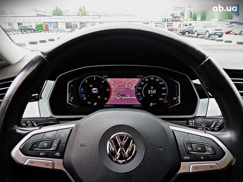 Volkswagen Passat 2020 - фото 10