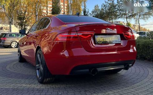 Jaguar XE 2018 - фото 5