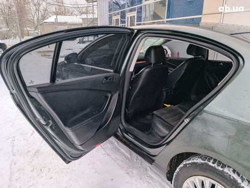 Volkswagen Passat 2006 зеленый - фото 24