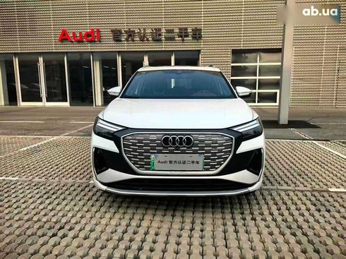 Audi Q4 e-tron 2023 - фото 2
