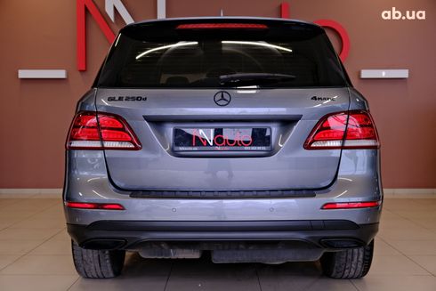 Mercedes-Benz GLE-Класс 2018 серый - фото 6