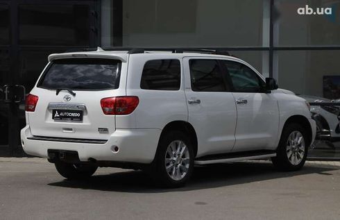 Toyota Sequoia 2012 - фото 4