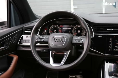 Audi Q7 2021 - фото 16